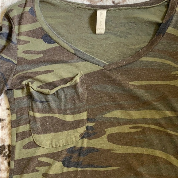 Long sleeve camo shirt - Picture 2 of 2